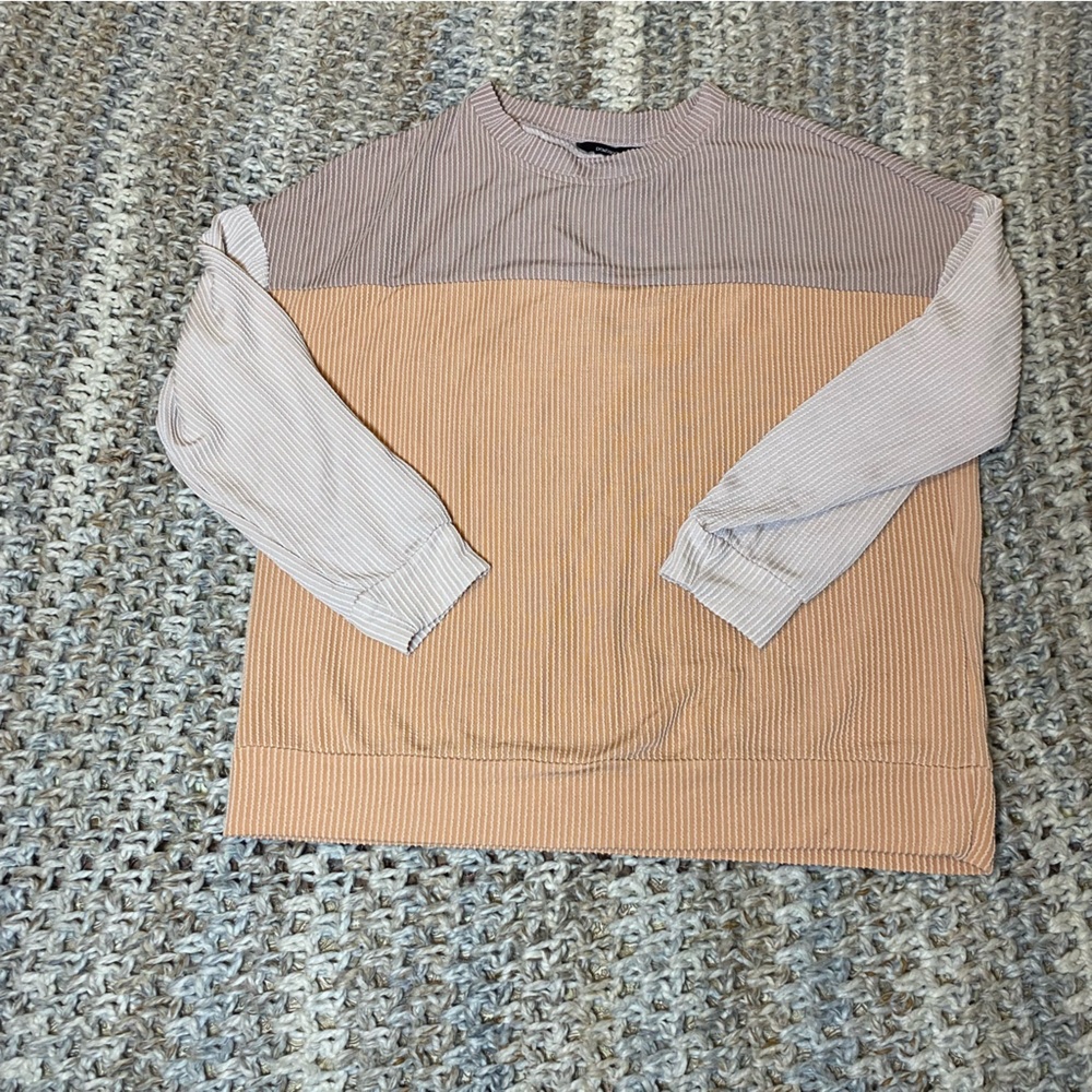 Elegant three-Tone women’s Large Crew Neck Sweater by Dokotoo